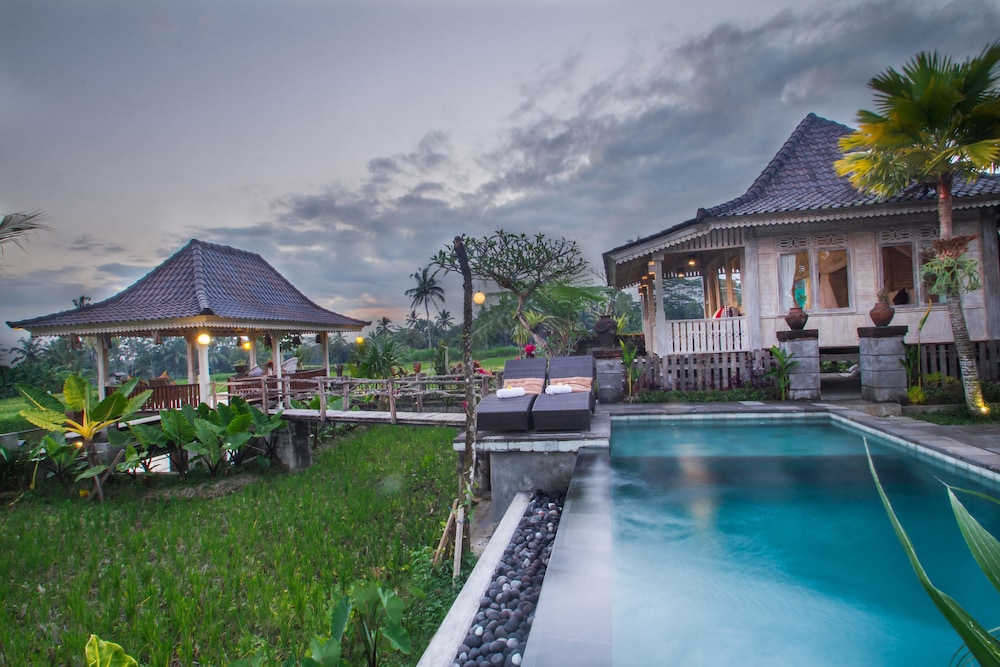 Uma Chaming Villas & Gym by EPS