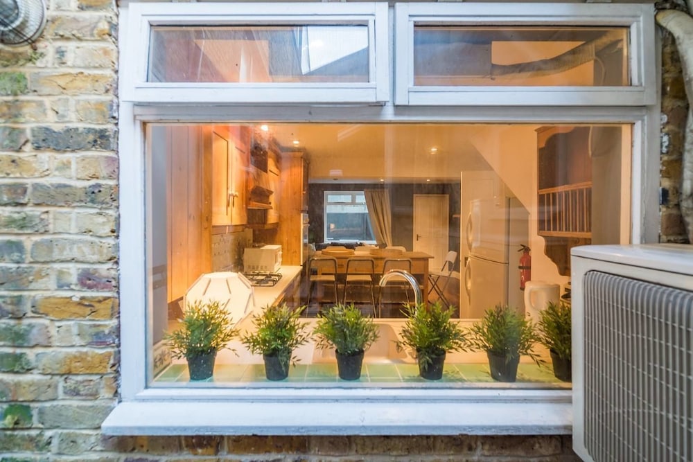 PML Apartments Victoria