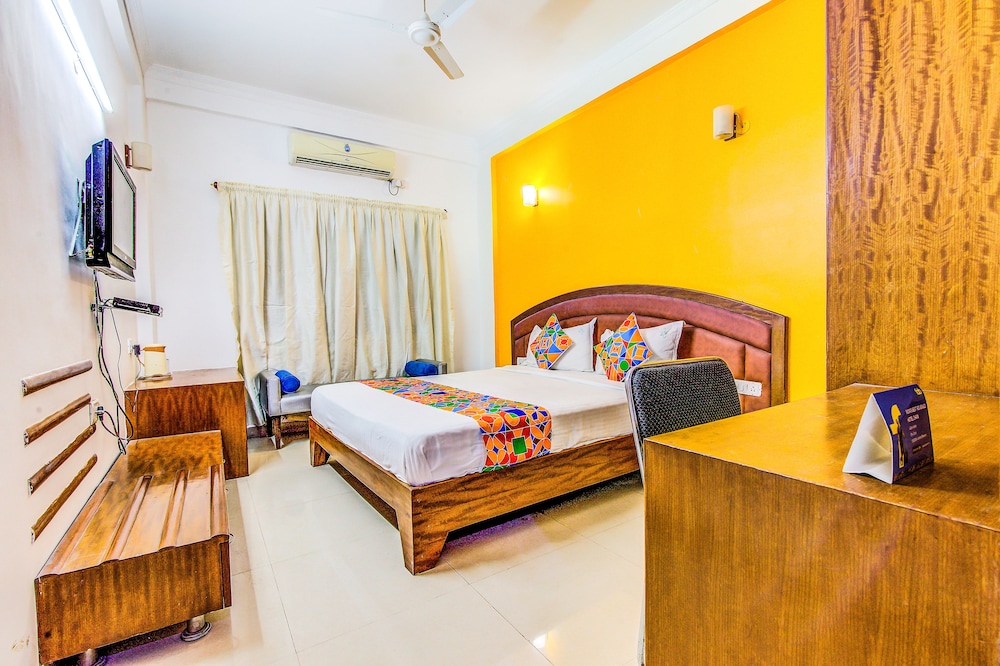 FabHotel Aga West Park