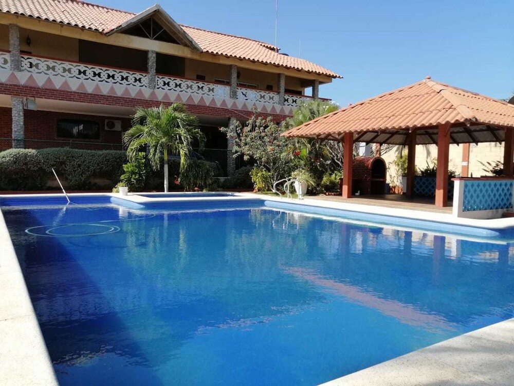 Villas San Sebastian