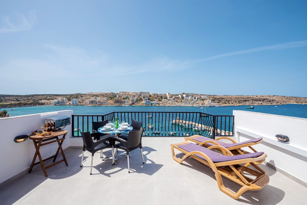 Harbour Lights Seafront Penthouse by Getaways Malta