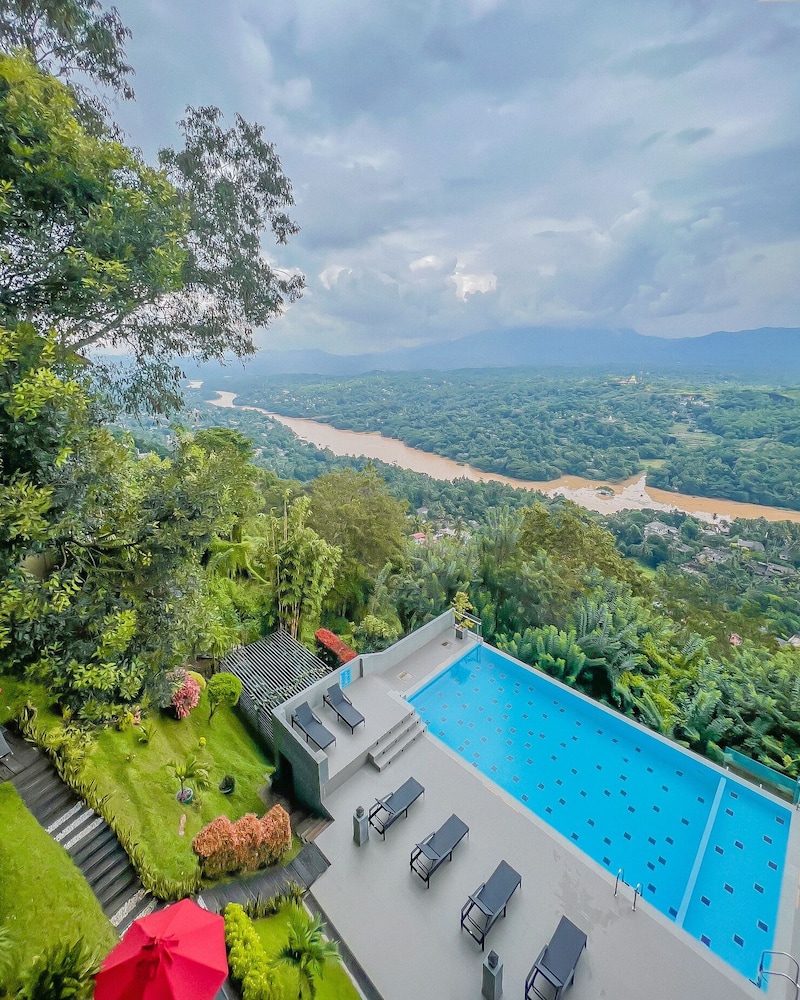 Mount Blue Kandy