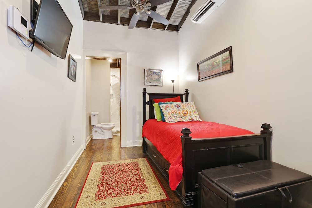 2038 Iberville Studio Rear 2BD