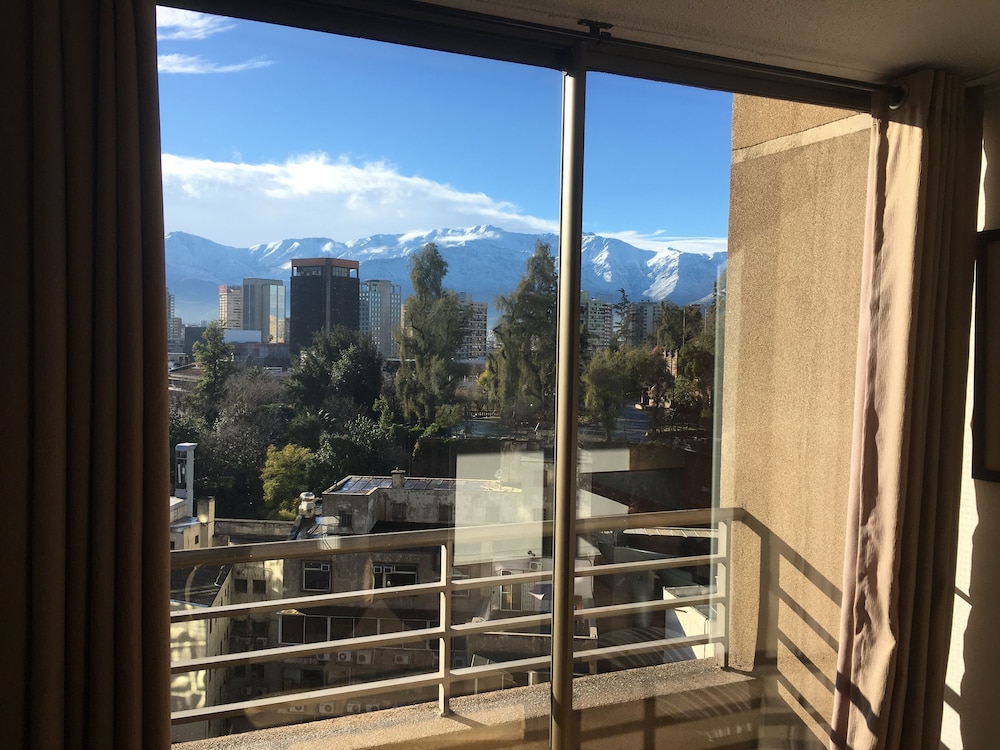 Amistar Apartments