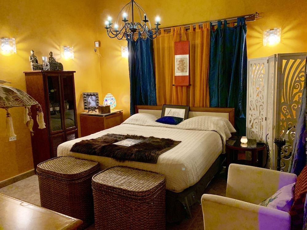 House of Mosaic Villa Aruba
