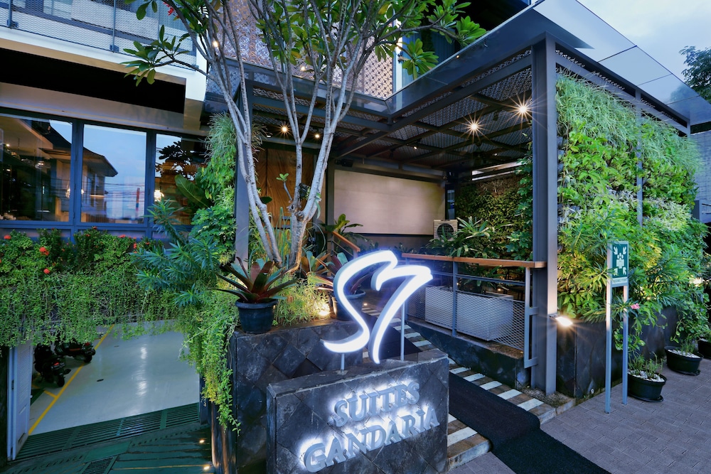 S7 Suites Gandaria