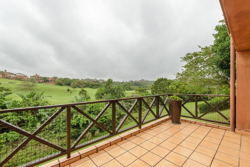 San Lameer Villa Rentals 10303