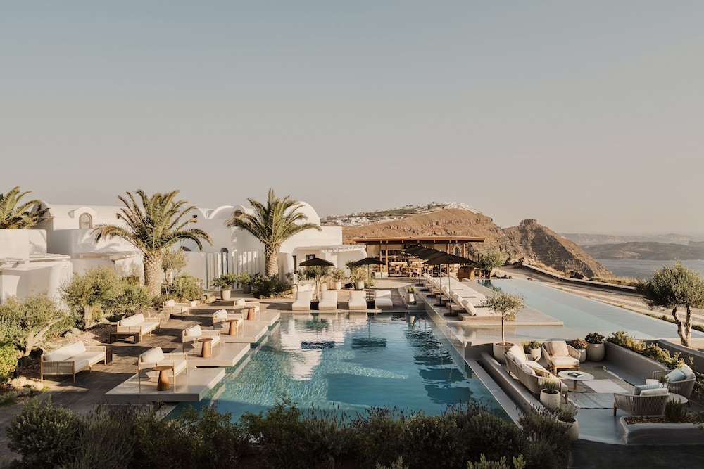 Nobu Hotel Santorini
