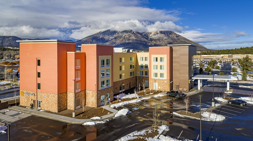 La Quinta Inn & Suites by Wyndham Flagstaff East I-40