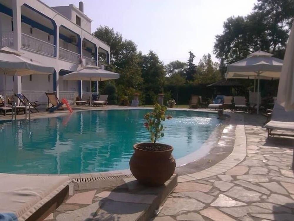 Villa Riviera
