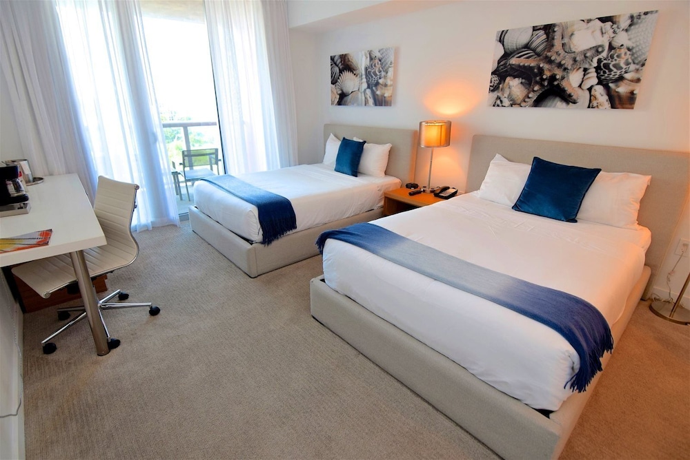 Modern Studio With Amazing Ocean & Bay View @ Beachwalk Resort