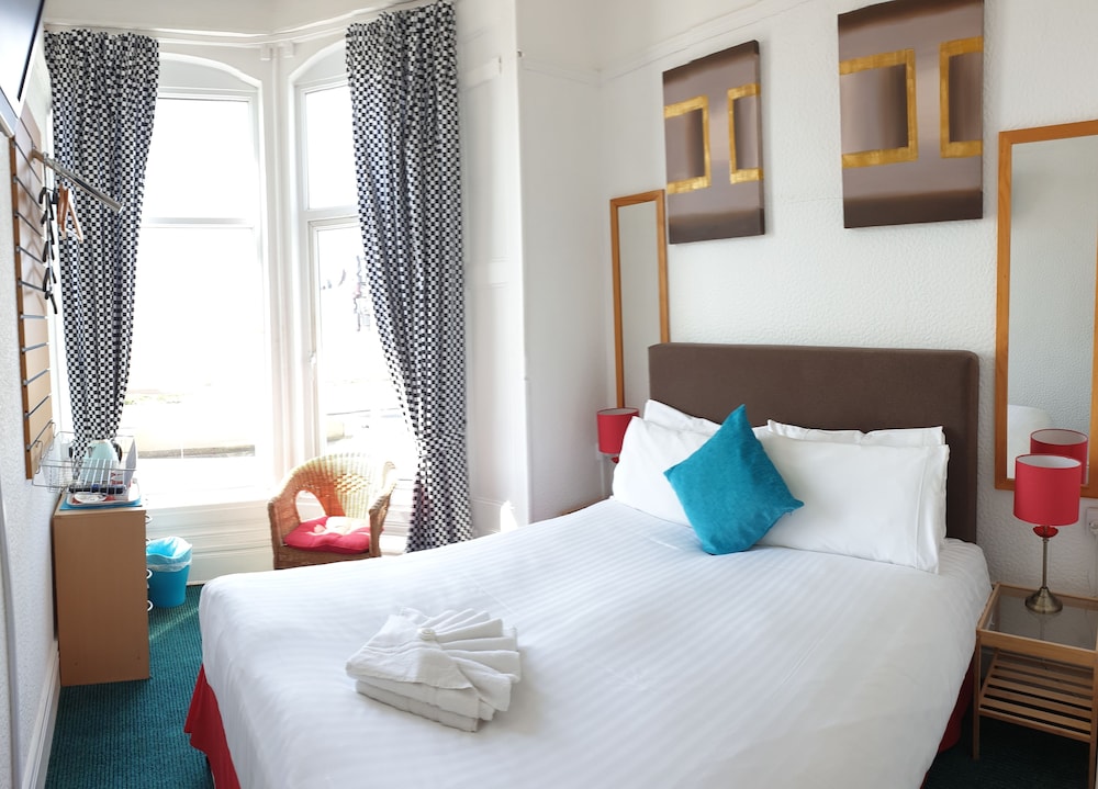 Charlton Aparthotel