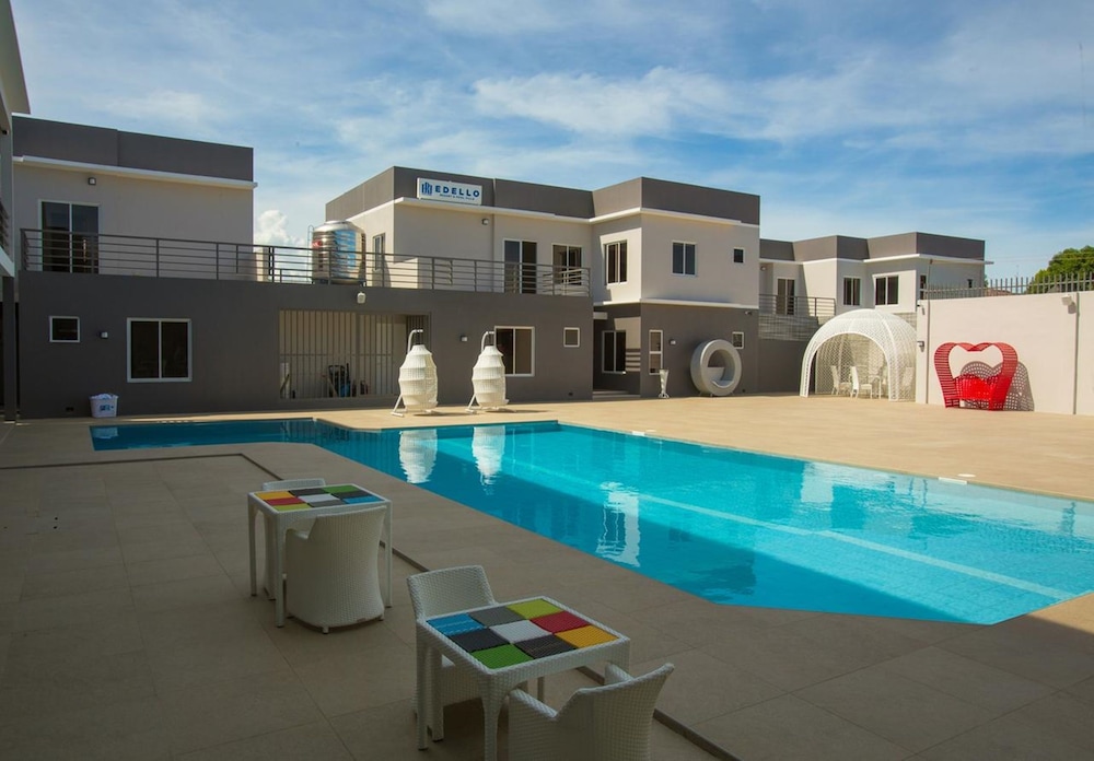 Edello Resort & Pool Villa