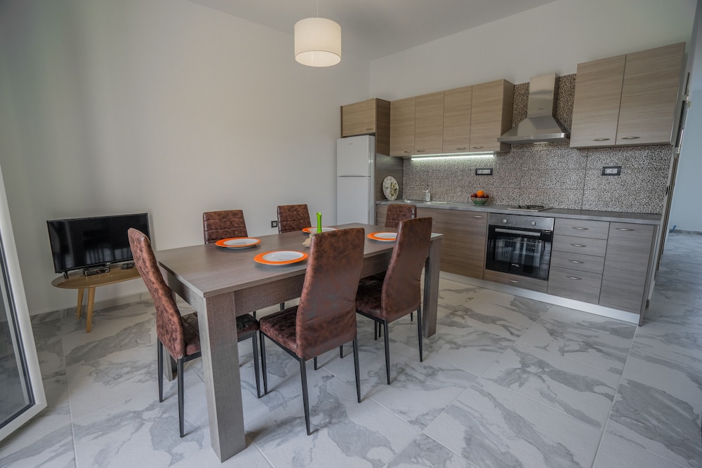 Katsaros Deluxe Apartments