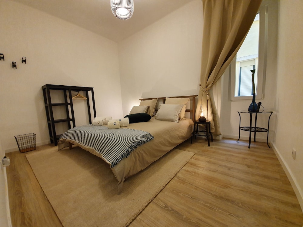 Lisbon Chile Out Rooms by Host-Point