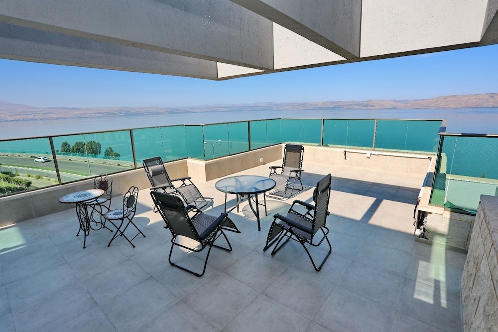 Kinora