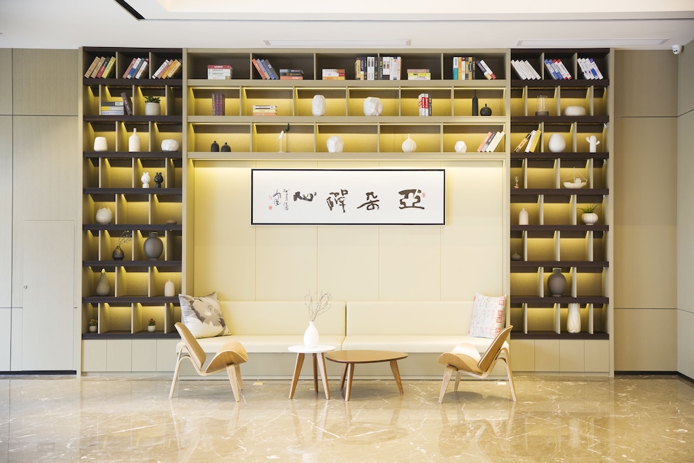 Atour Hotel Swimming Beach Qinglv Road Zhuhai