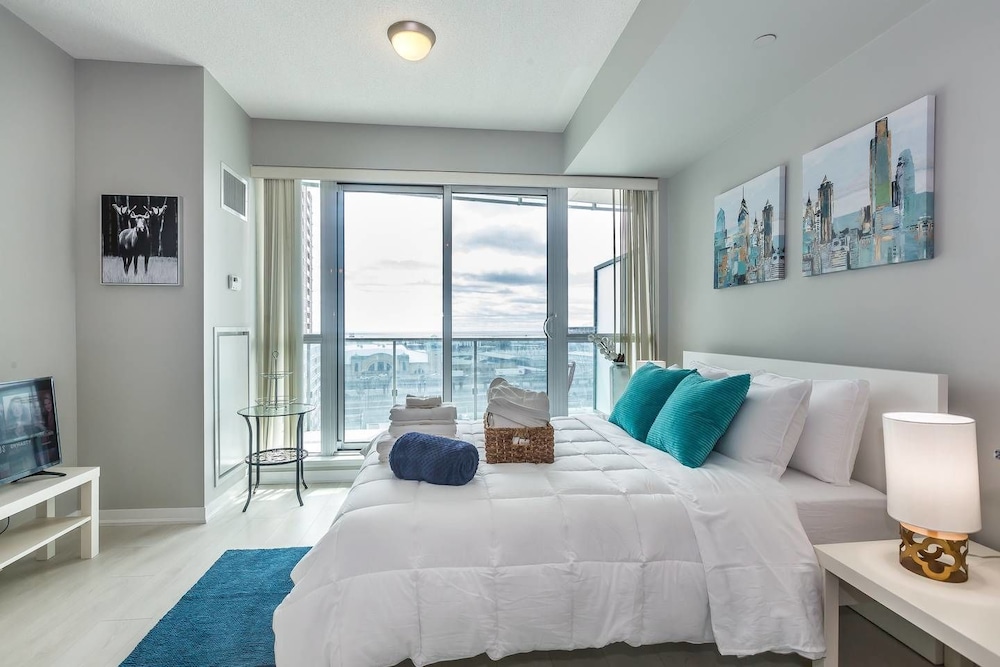 Lakeview Luxury Oasis, Downtown Aqua Studio