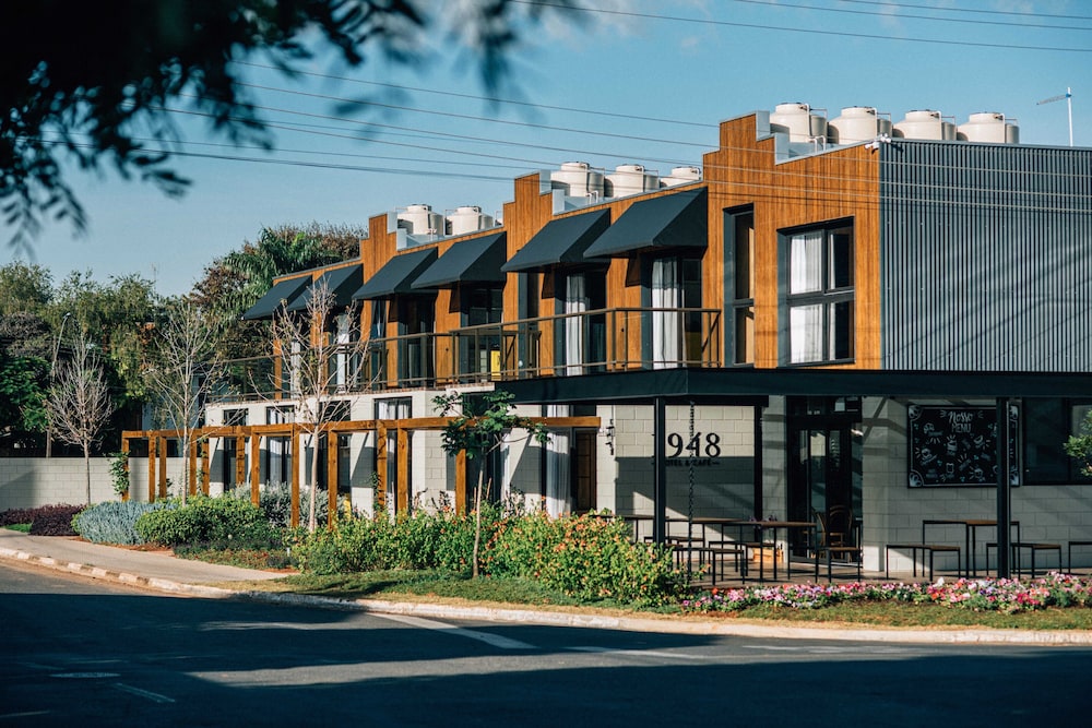 1948 Hotelaria Eireli