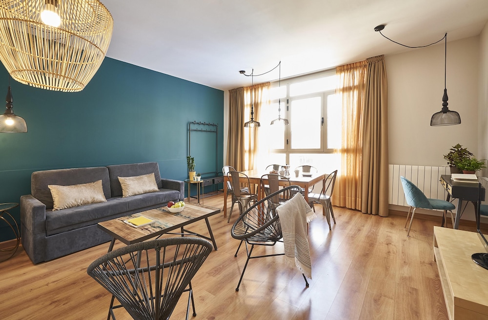 Barcelona Sants Station Apartments