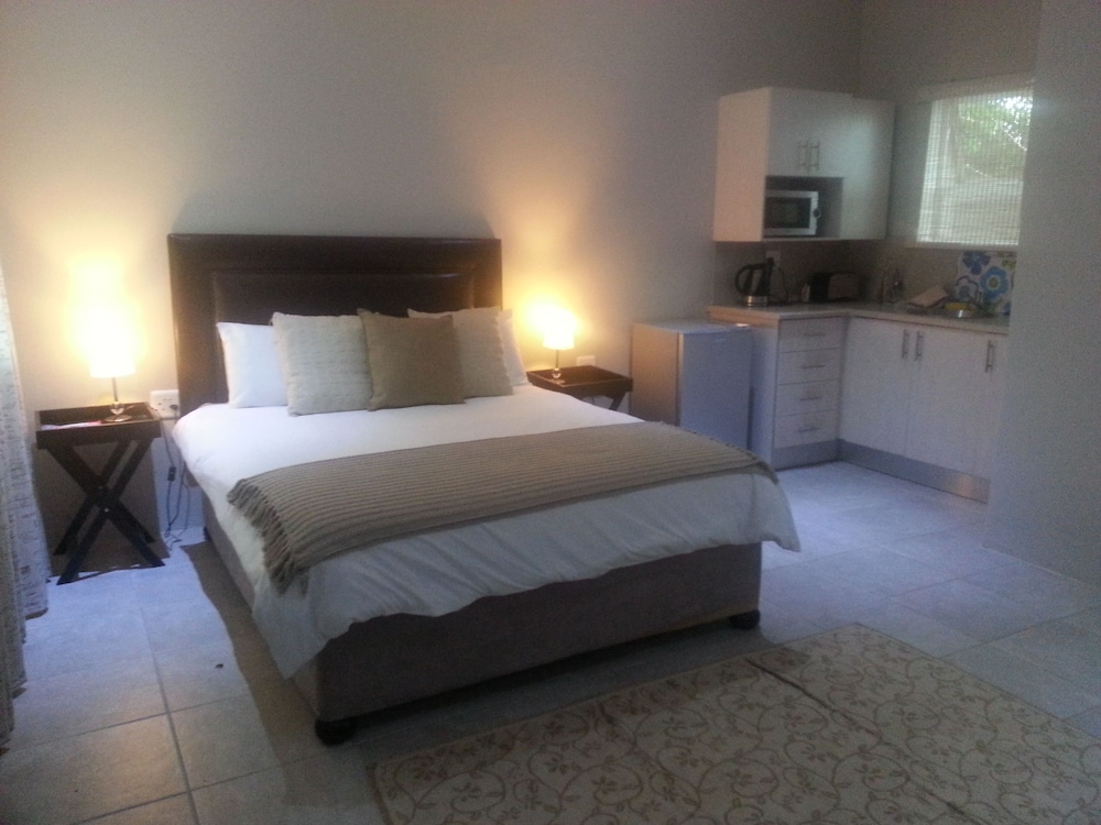 At Eezzze Riversway Self Catering