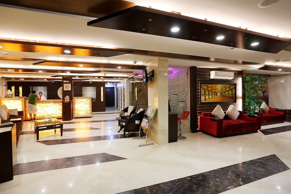 La Sapphire Hotel