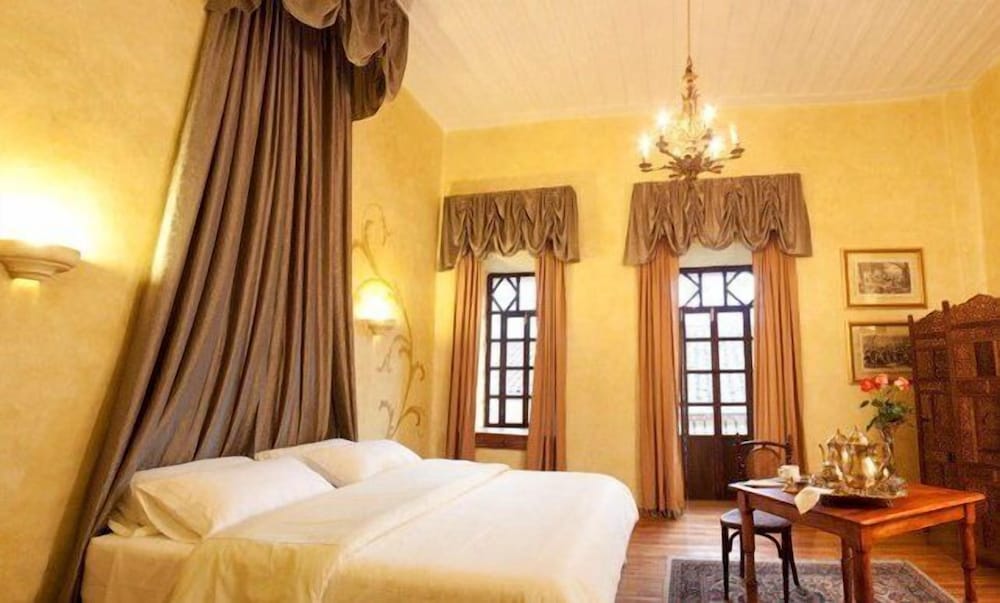 Hotel Casa Del Aguila