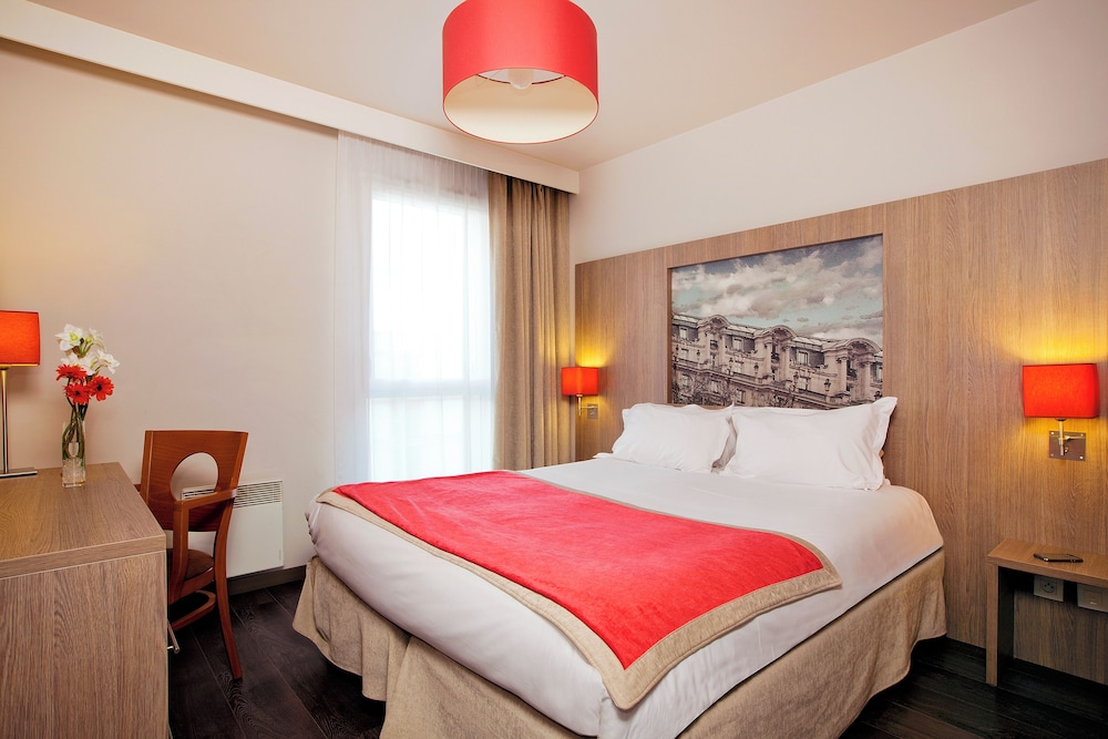 Residhome Paris-Guyancourt