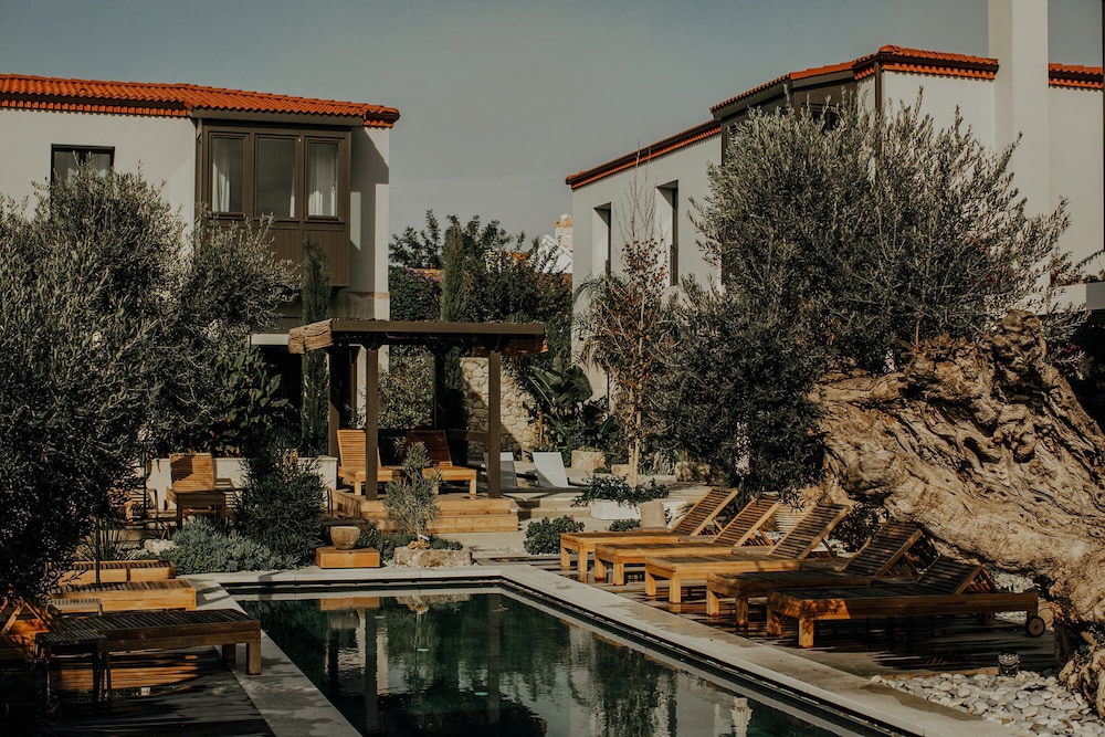Bernadet Alaçatı