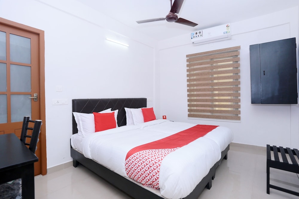 OYO 30973 Thulasi Inn
