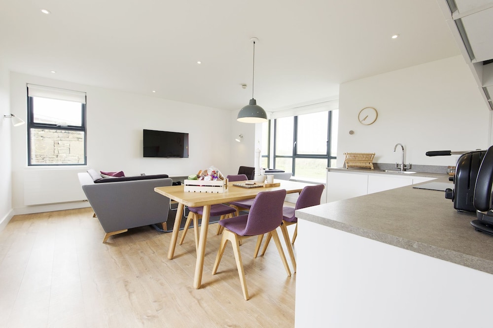 Buckie - 2 Bed Luxury Apartment