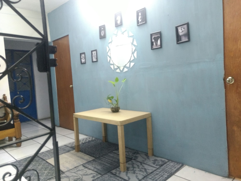 Hostal Gato Azul Habitaciones Privadas