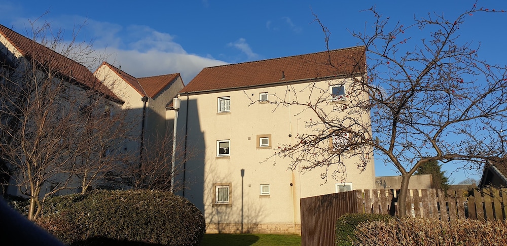 Beach Apartment - Kirkcaldy