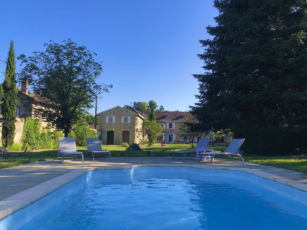 Le Clos Ayanna