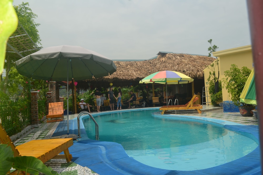 Tam Coc Little River Bungalow
