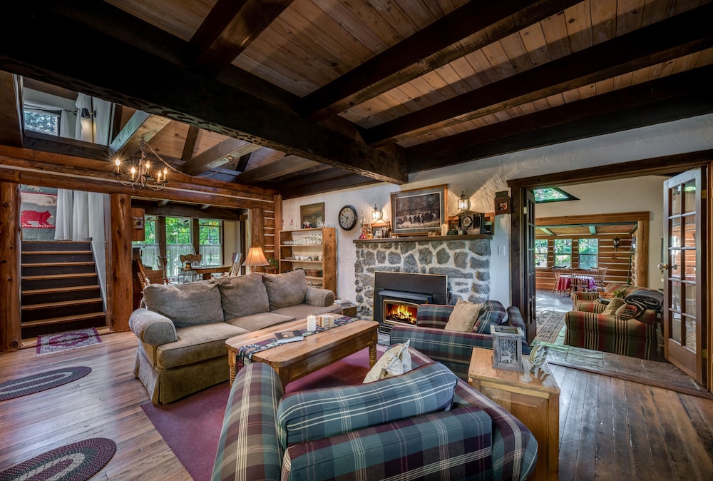 The Davies Family Inn