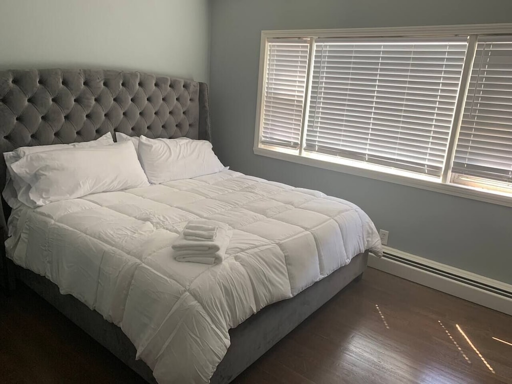 New Condo 5beds 3bath Downtown Boston North End