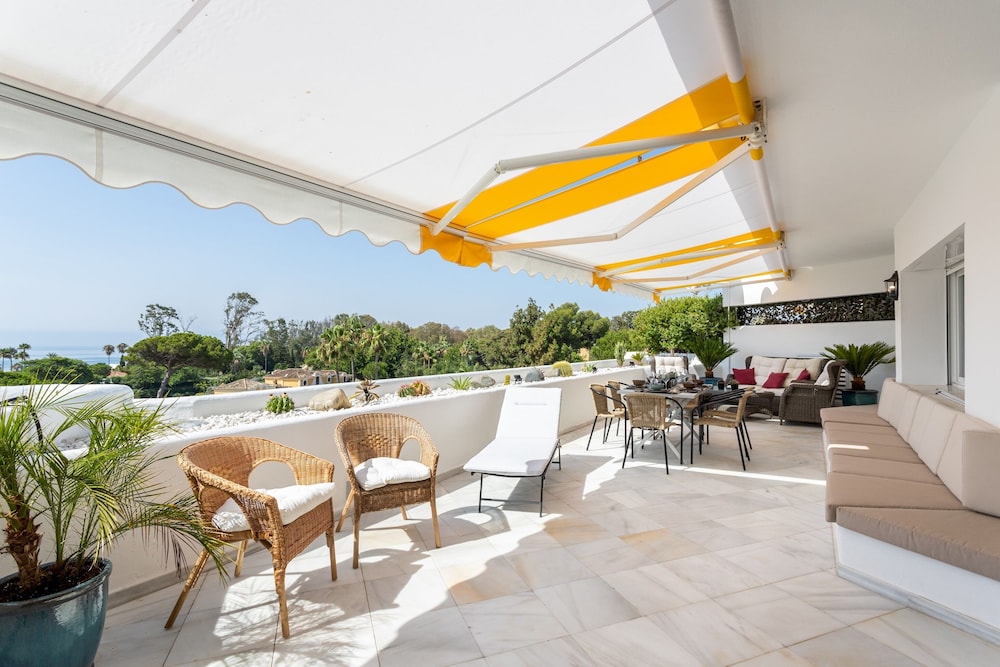 3BD Exclusive Apartment in Guadalmina Beach, Parque del sol
