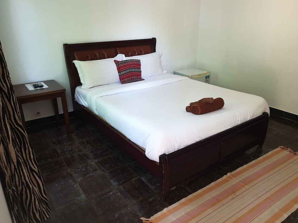 African Village Hotel