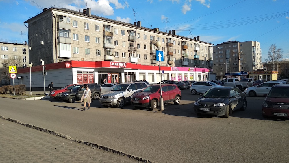 2 rooms apartment on Spartaka 18