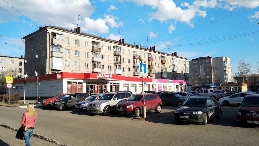 3 rooms apartment on Spartaka 18