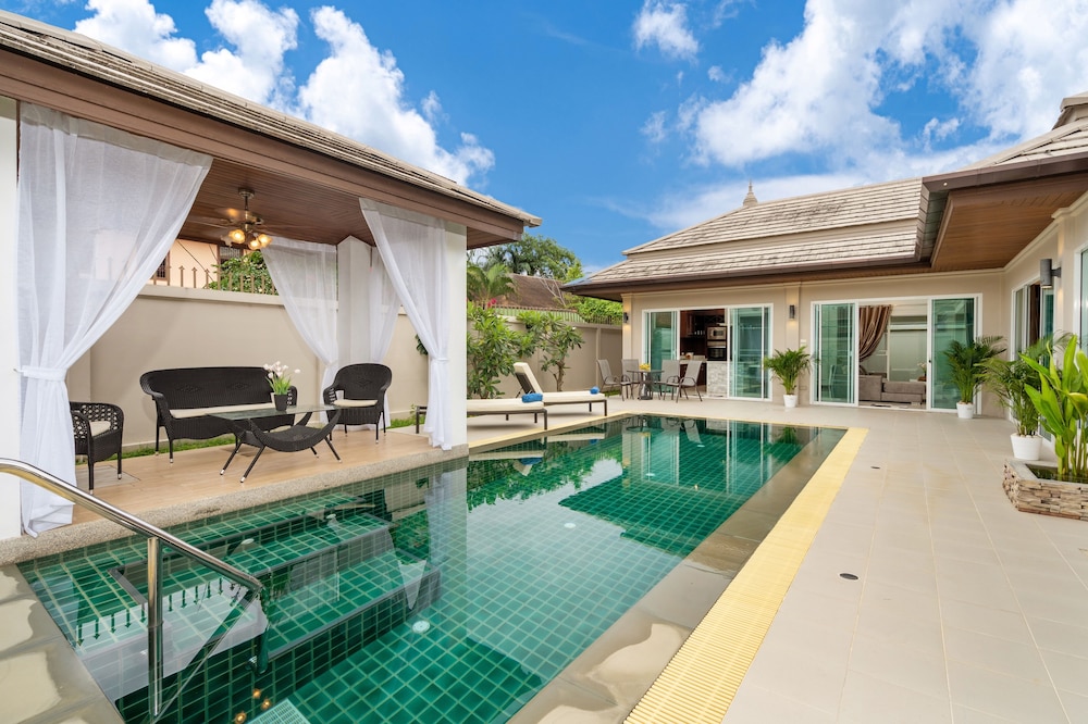 Charming Private Pool Villa