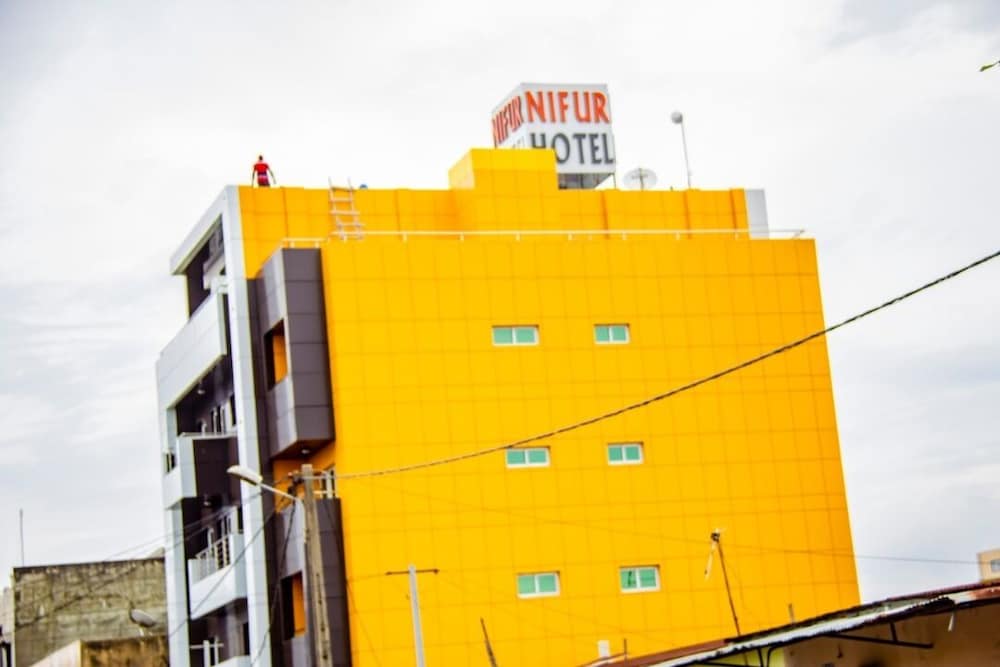 Nifur Hotel