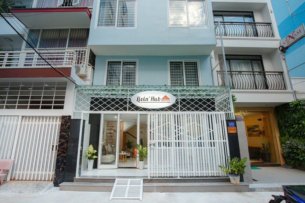 Livin' Hub Hostel & Apartment