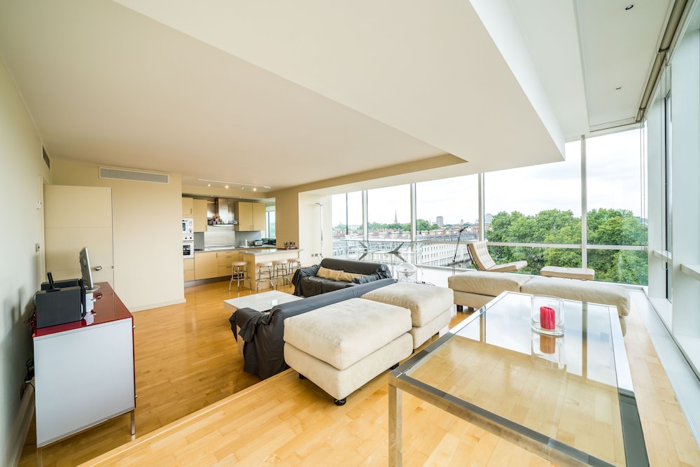 NEW Stunning 2BD Apartment Amazing London Views
