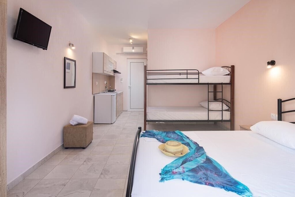 Persefoni Rooms