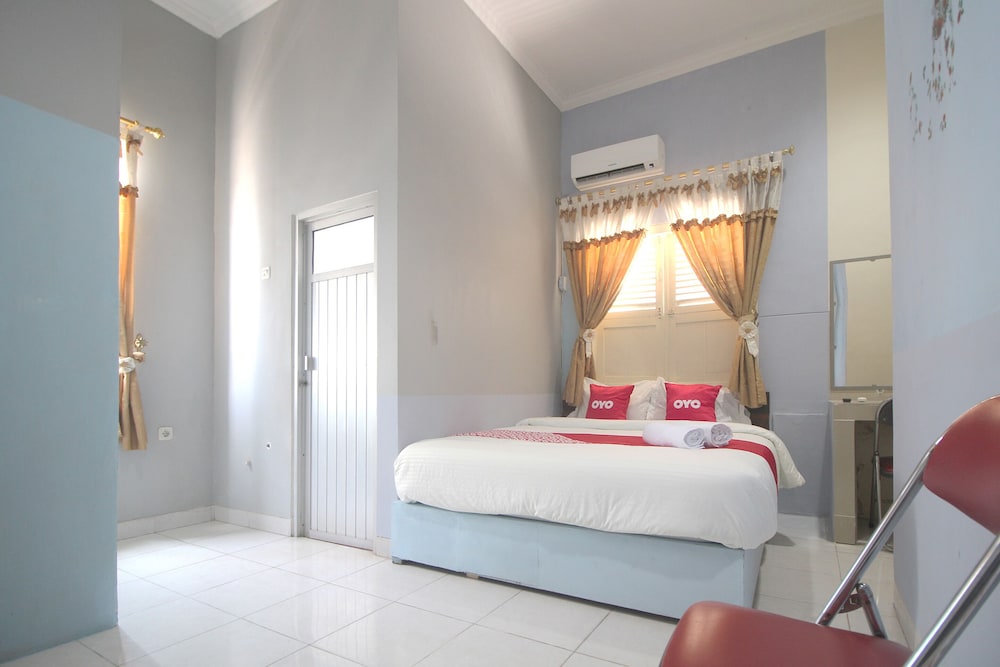 OYO 1448 Kartini Residence