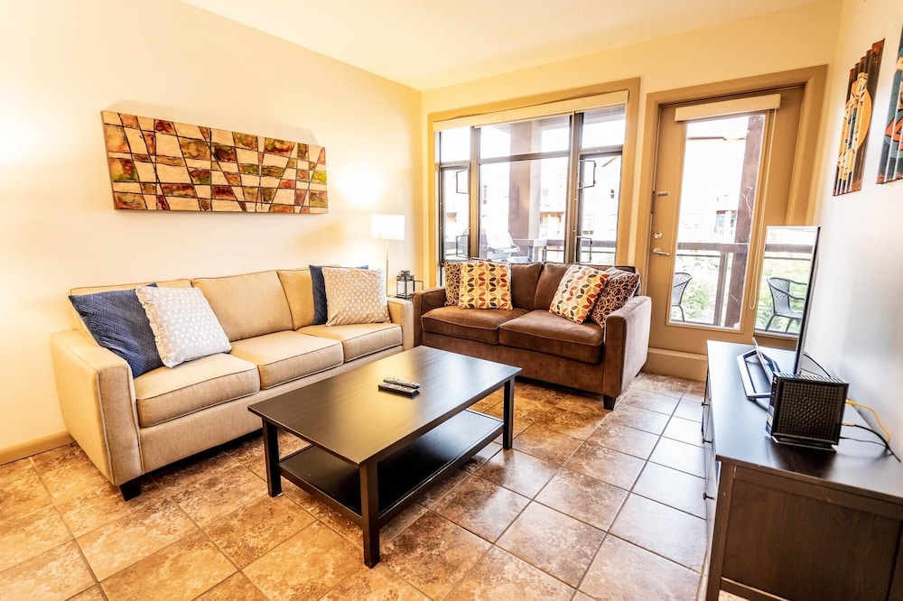 Apartment Aglow at Playa Del Sol #509