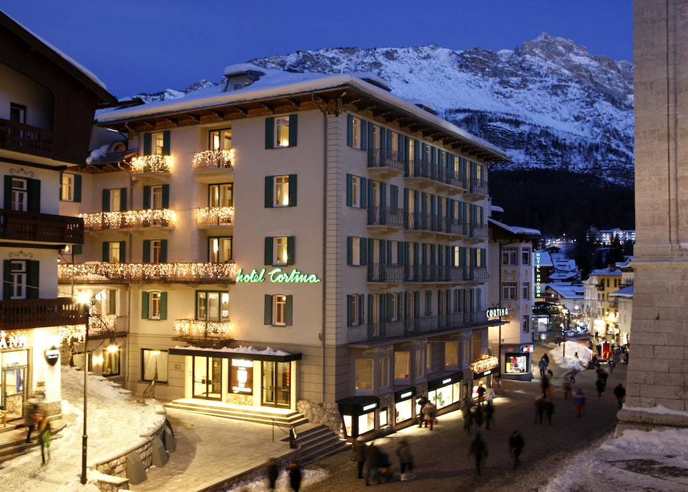 Cortina