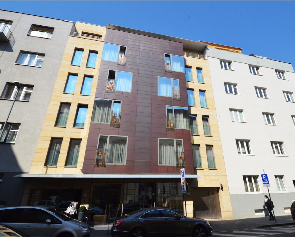 Hotel Avance